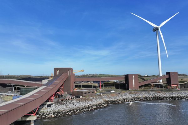 Wind turbine blade inspection showing vertical flight methodology